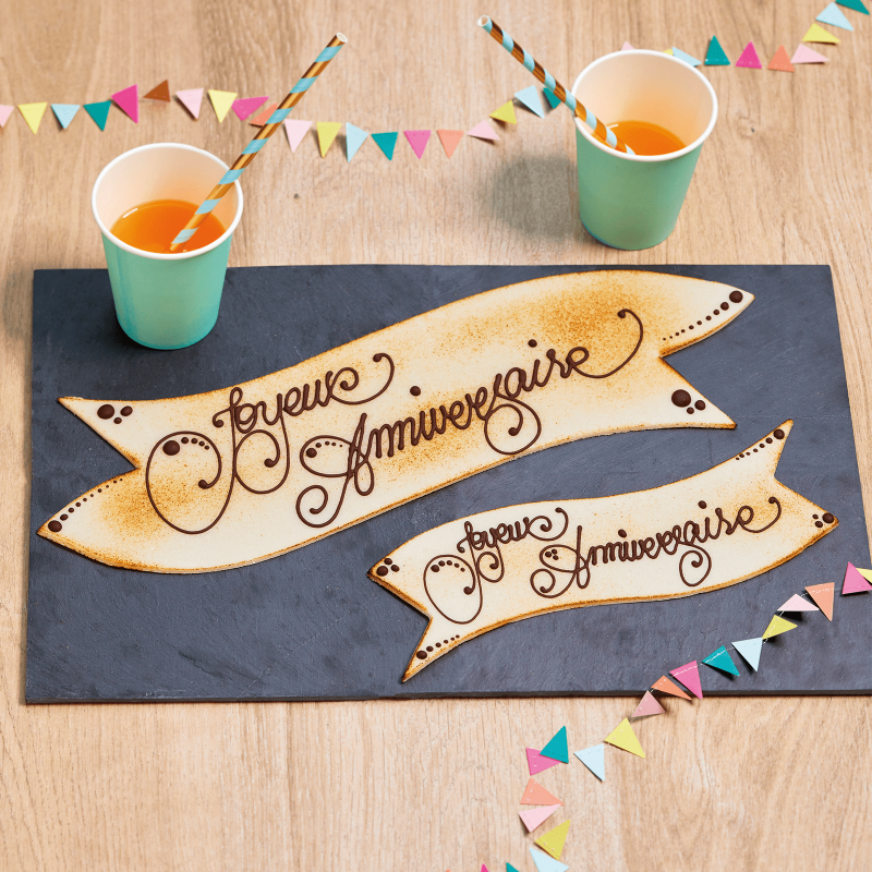Plaque d'amande à personnaliser avec inscription - Pâtisserie La Romainville