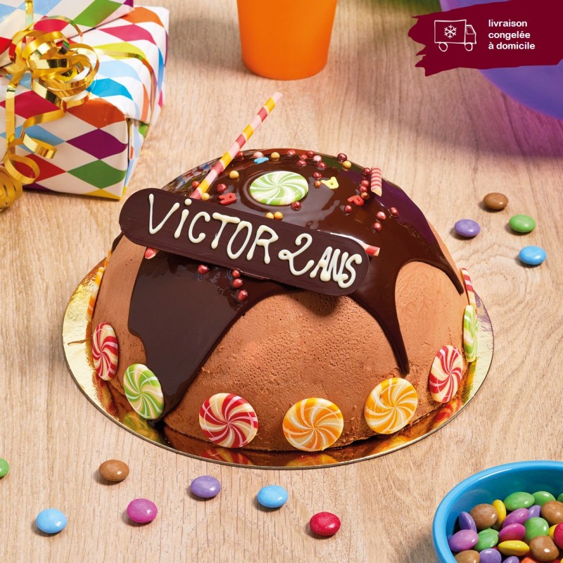 gâteau surprise au chocolat et bonbons Smarties livraison à domicile